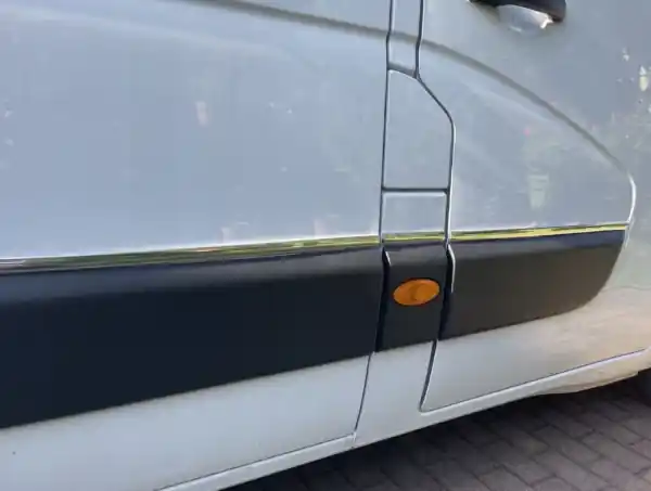 Renault MASTER IV BUS Listwy CHROM BOCZNE DRZWI Popularny