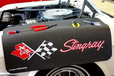Osłona błotnika - Chevrolet Corvette C3 Szybka dostawa